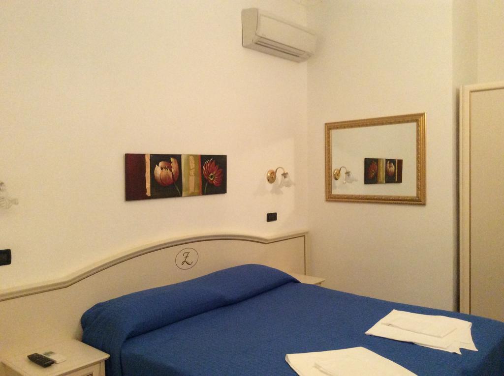 Hotel La Zorza Riomaggiore Pokoj fotografie